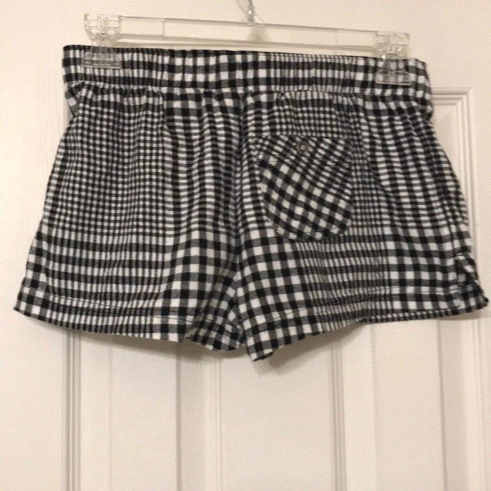 Garage Lounge/Pajama Shorts / 2 Looks - Picture 5 of 7